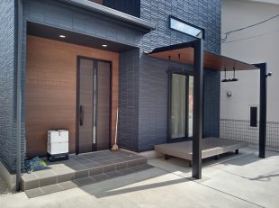 テラスSC　グランド工房　テラス屋根　屋根　木彫