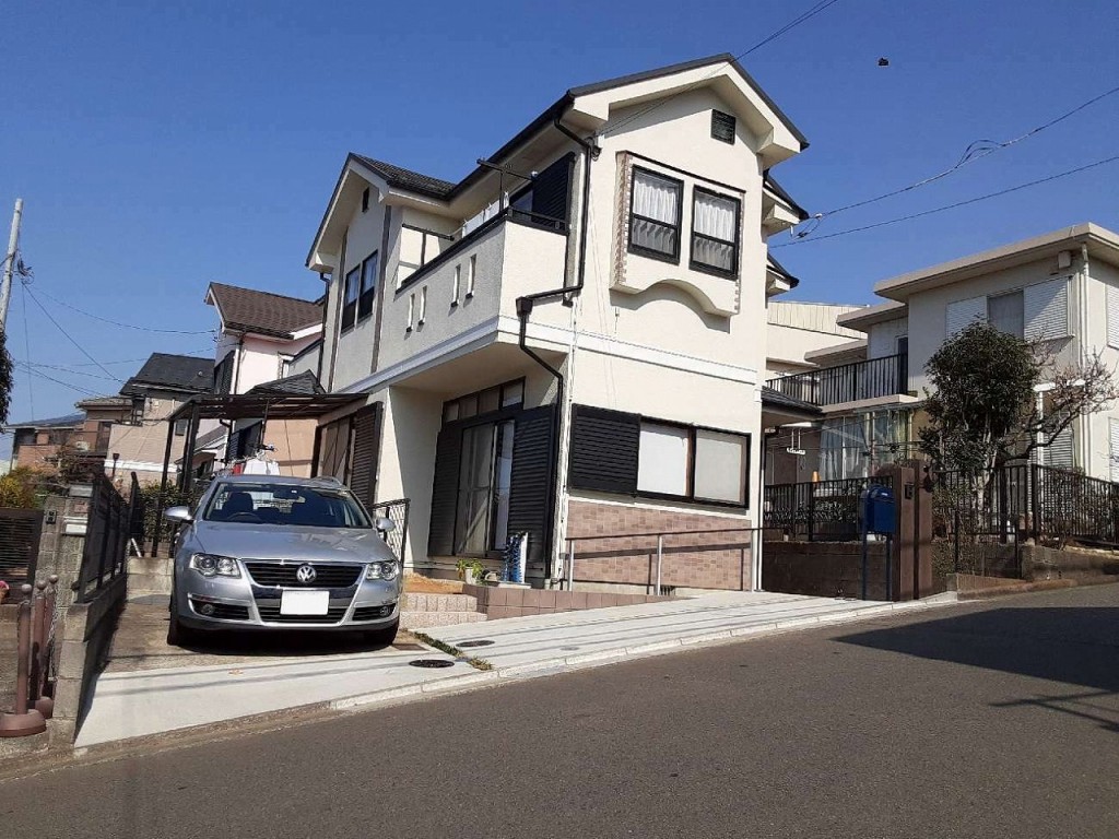 施工後　駐車場　外構